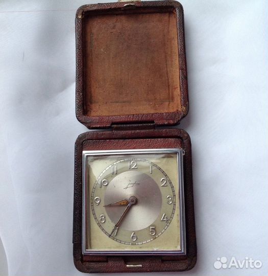 Часы-будильник Junghans немецкие