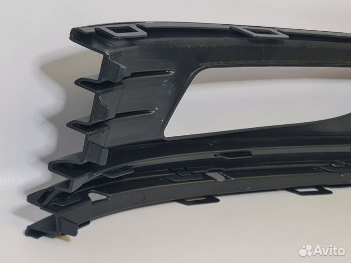 Решетка в бампер накладка птф передняя правая