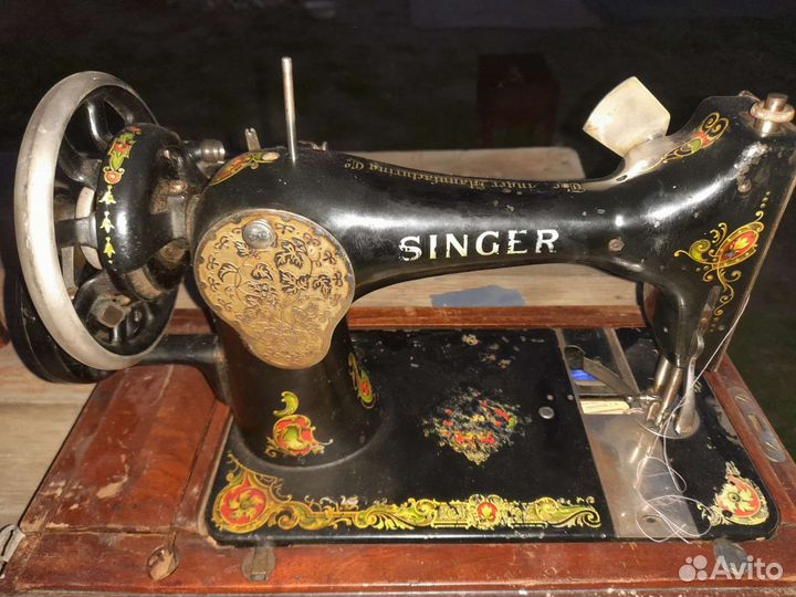 Швейная машинка зингер