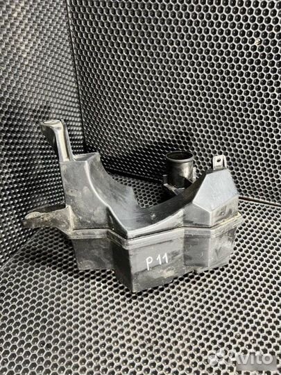 Резонатор воздушного фильтра Nissan Primera P11