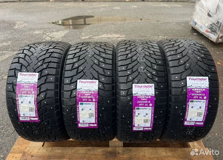 Tourador Ice Star TSW1 245/40 R18 и 265/35 R18 51T