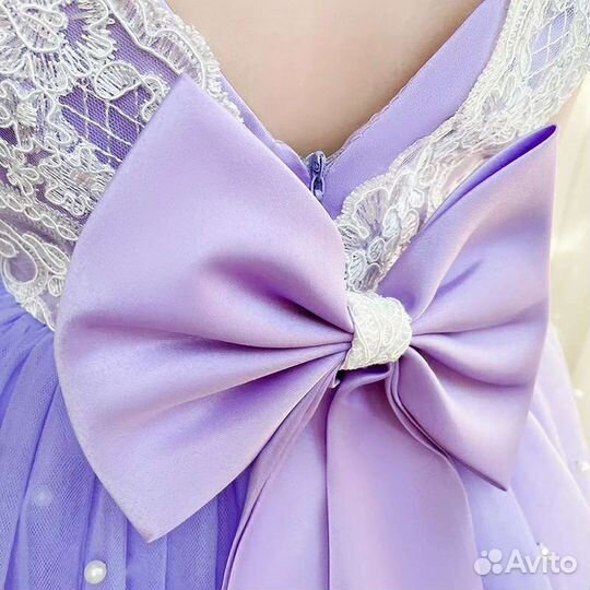 Нарядное платье на девочку