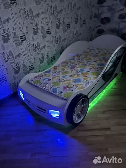 Кровать машина для мальчика La-Man