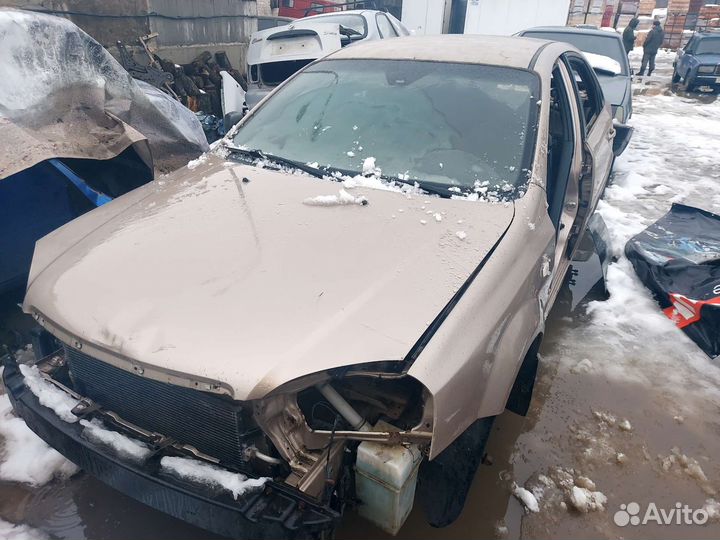 Разбираю по частям chevrolet lacetti 2008 седан