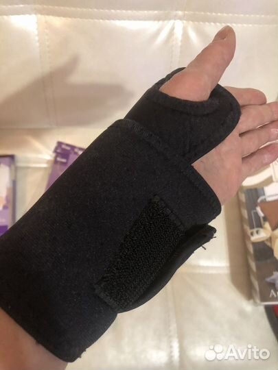 Бандаж на лучезапястный сустав