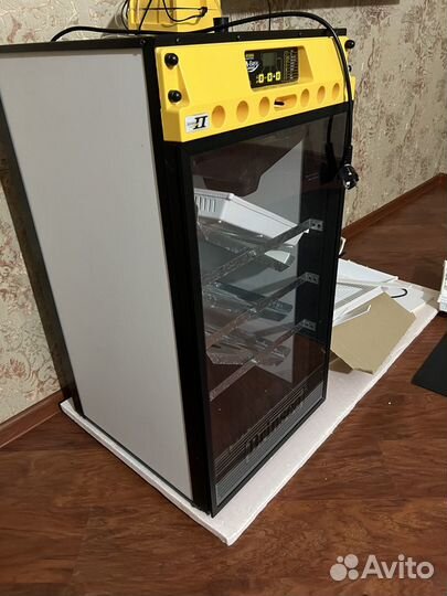 Инкубатор для яиц Brinsea