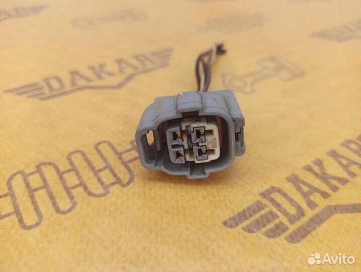 Разъём проводки двигателя Toyota Vitz NCP10 2nzfe