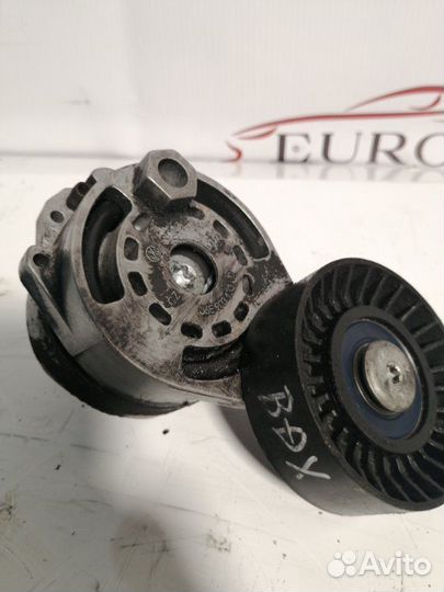 Ролик натяжной навесного оборудования