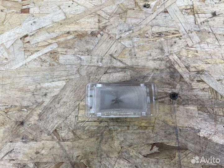 Плафон подсветки багажника Renault Logan