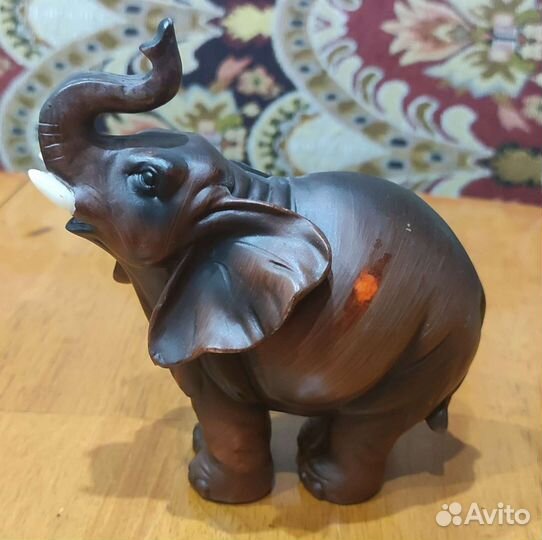 Статуэтка Слон
