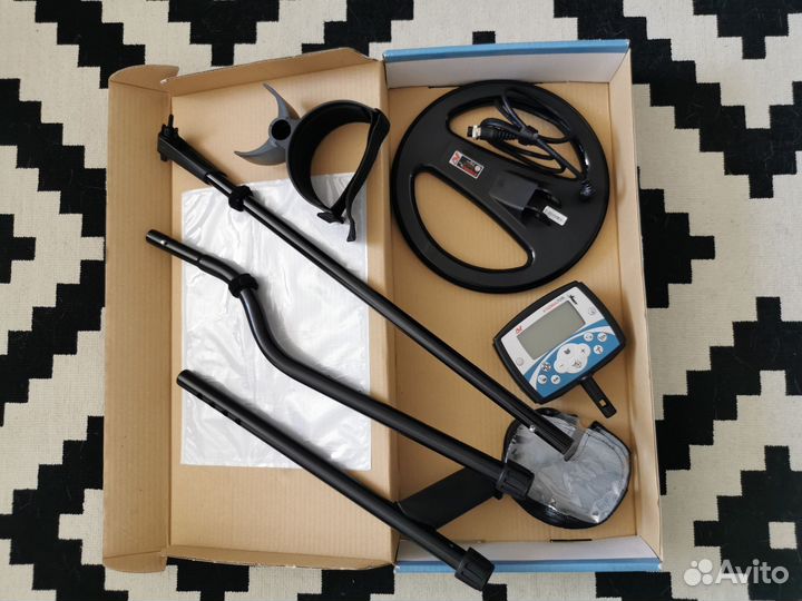 Металлоискатель Minelab x-terra 705