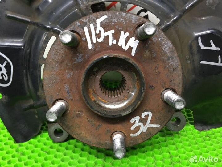 Ступица передняя левая Toyota Harrier MCU35 1MZ-FE