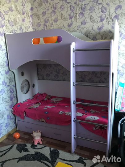 Кровать двухъярусная детская