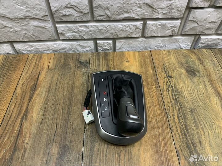 Hyundai Solaris Накладка декоративная на кулису