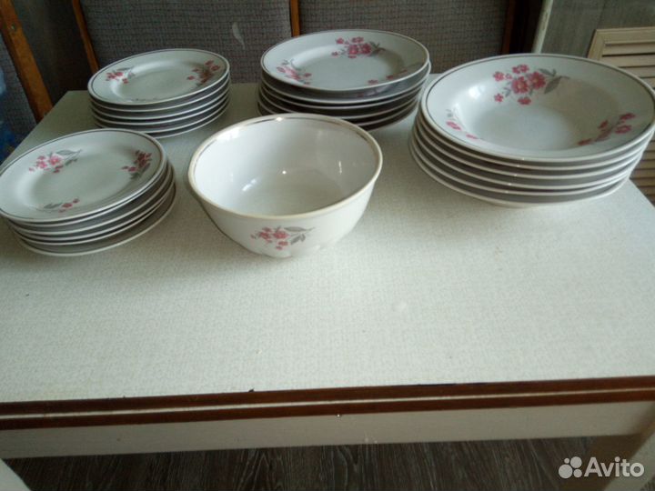 Продам столовый сервиз СССР