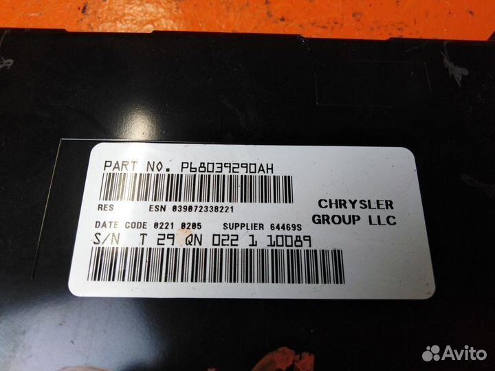 Магнитола Jeep Grand Cherokee WK2 3.6 бензин 2011