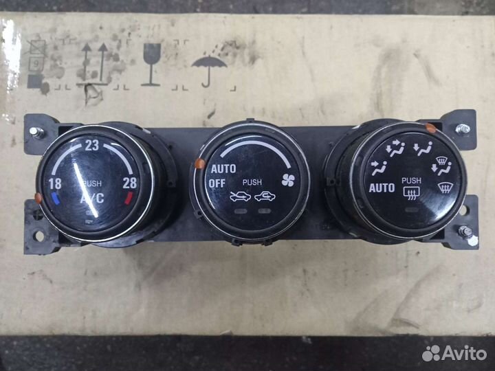 Блок управления климатом Suzuki Liana
