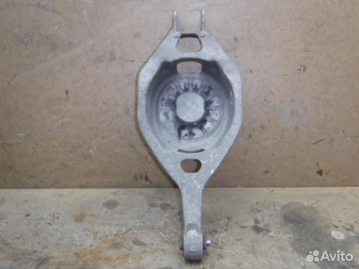 Рычаг задний поперечный Nissan Teana J32