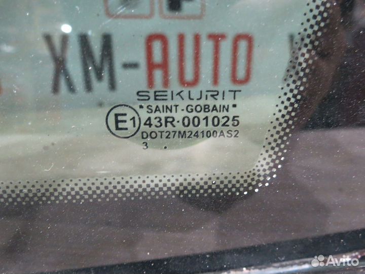 Форточка задняя правая Volkswagen Touareg