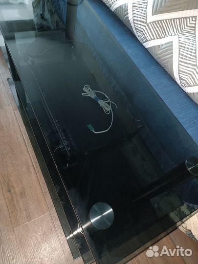 Продам тумбу под тв