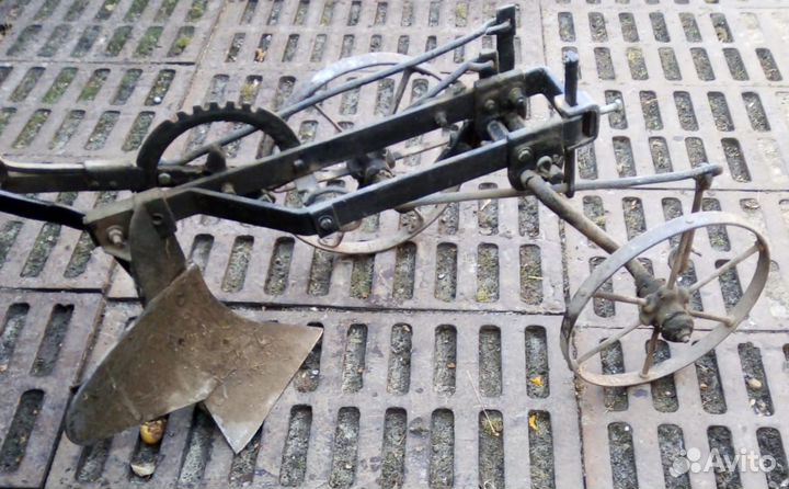 Конский плуг