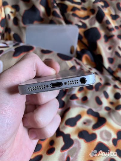 iPhone 5S, 16 ГБ