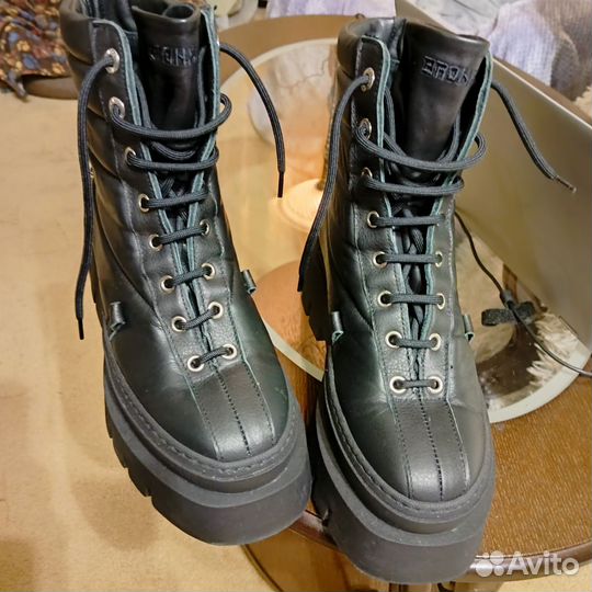 Ботинки женские Bronx