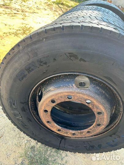 Продам резину на камаз