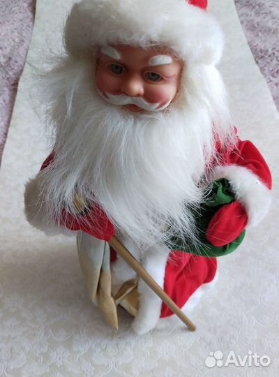 Музыкальный дед Мороз