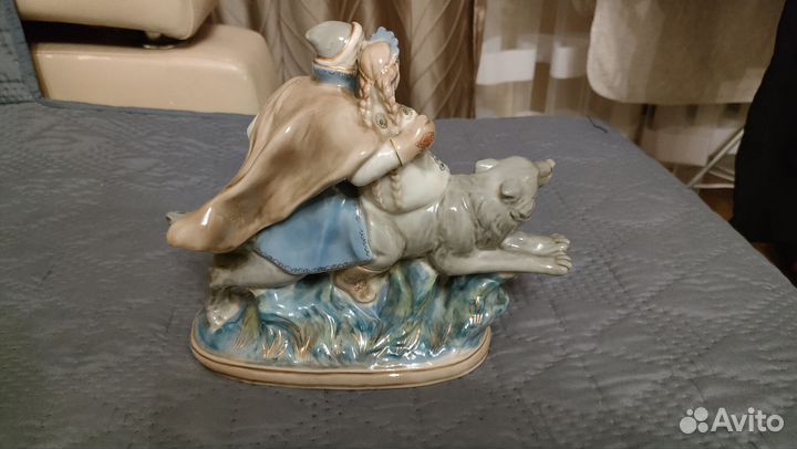 Статуэтка Иван царевич на сером волке