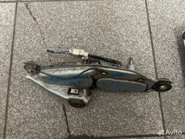 Моторчик дворника задний Toyota Corolla E11