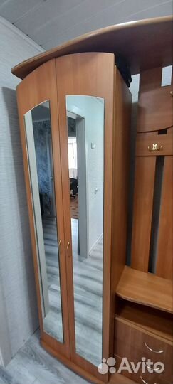 Шкаф прихожка