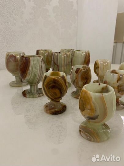 Бокалы для вина и рюмки из оникса по 6 шт