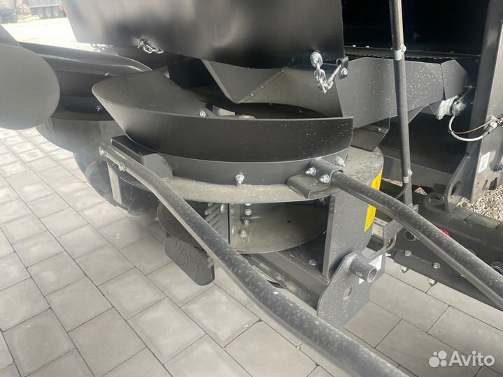 Комбайн Claas Lexion, 2022