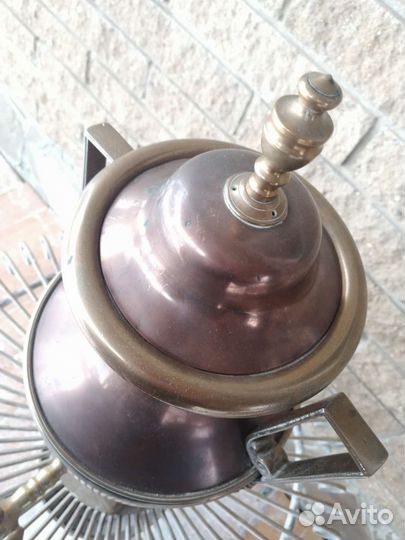 Крупный, антиквaрный самовар