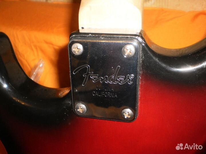 Электрогитара,комбоусилитель + полный комплект