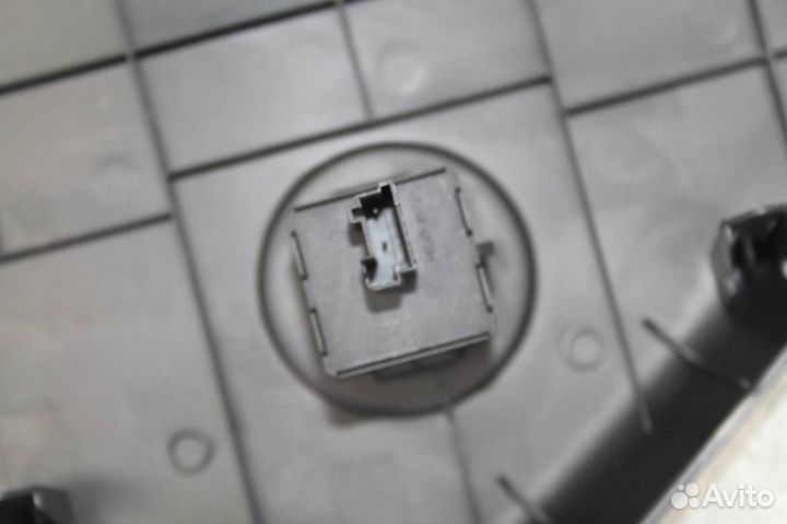 Накладка (кузов внутри) Chevrolet Cruze 2013-2016