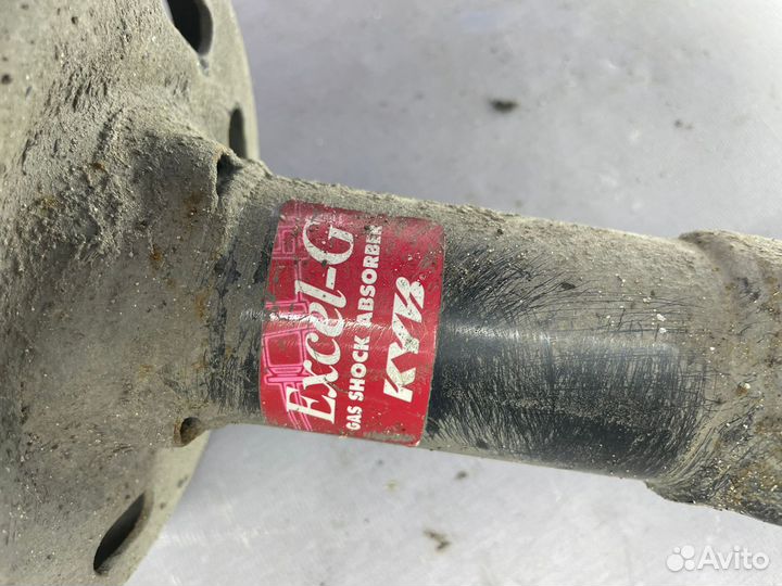 Амортизатор передний Honda Civic 4D