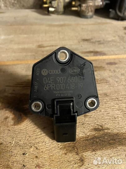 Датчик уровня масла vag 1.4, 1.2 04e907660d