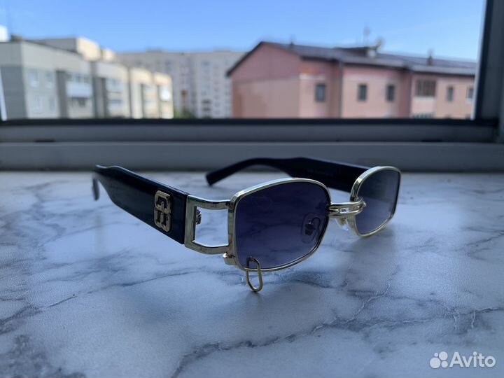 Солнцезащитные очки