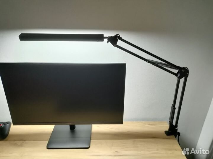 Лампа настольная