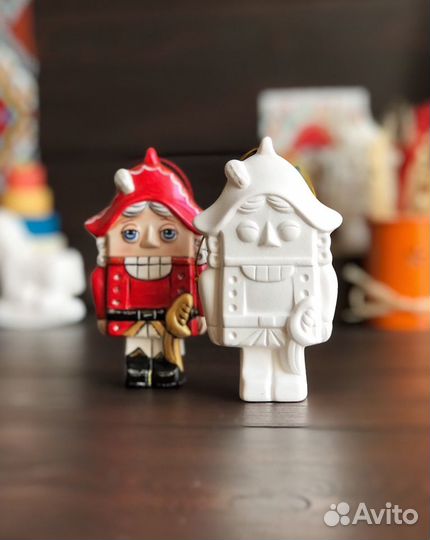 Щелкунчик фарфоровый для росписи, 10 см