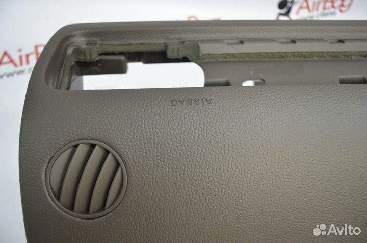 Торпедо панель приборов Volkswagen Touareg (корич)