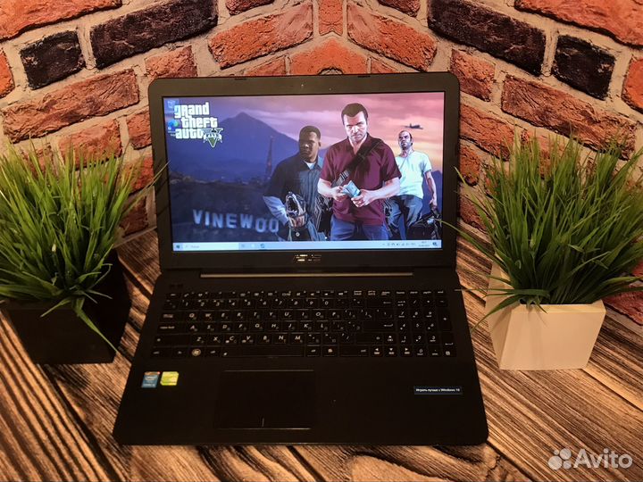 Игровой ноутбук Asus i3-5005U/2видеокарты/500gb