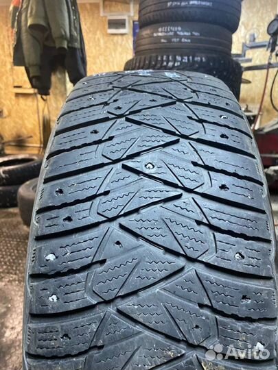 Dunlop Ice Touch 215/55 R17 94T