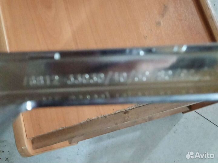 Накладка хром крышки багажника задняя Toyota Camry