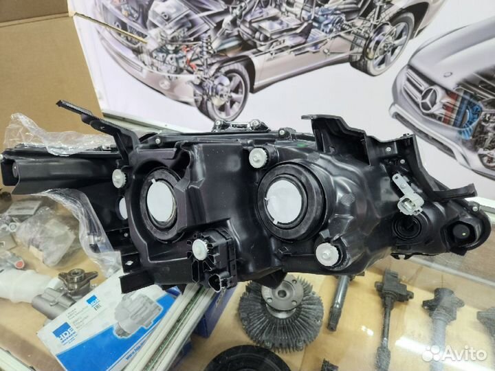 Фара левая Toyota camry ACV51,ASV5#,AVV50,GSV50