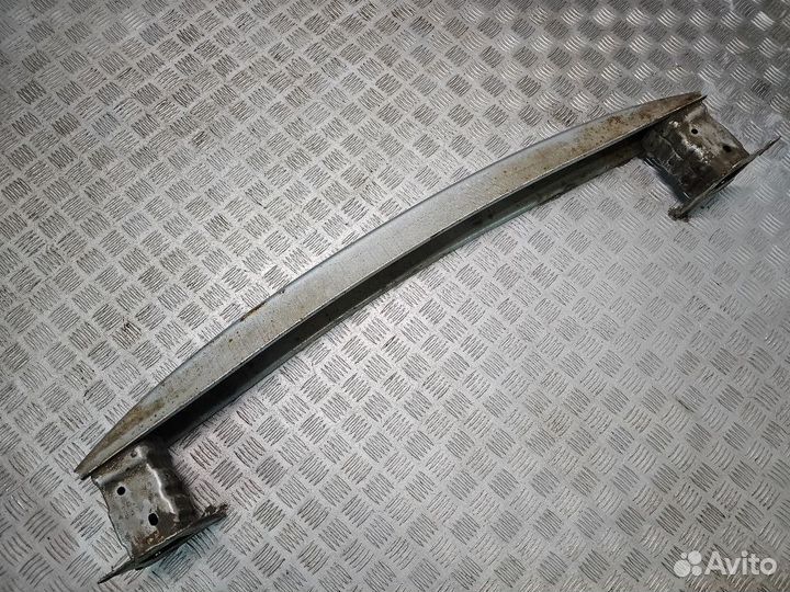 Усилитель заднего бампера Skoda Octavia A7