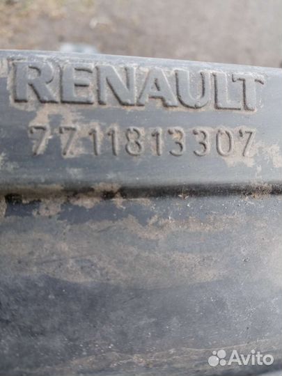 Renault kaptur передний брызговик