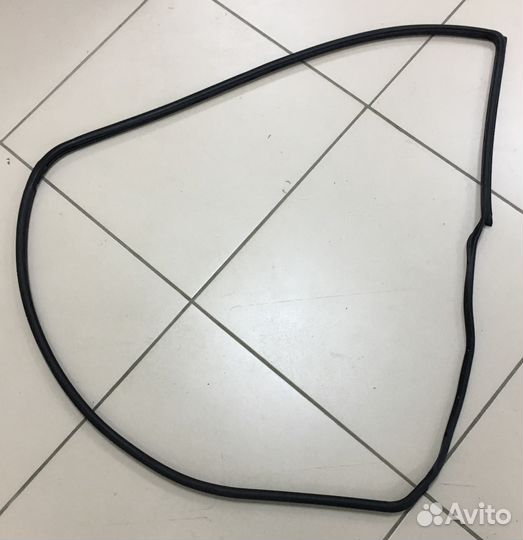 Уплотнитель задней двери Mercedes-Benz W211